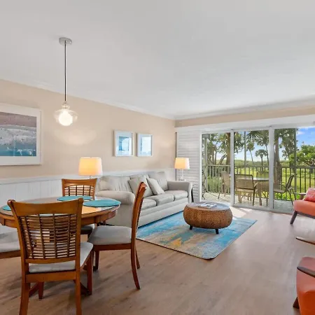 Superb Beachfront Residence At South Seas Resort